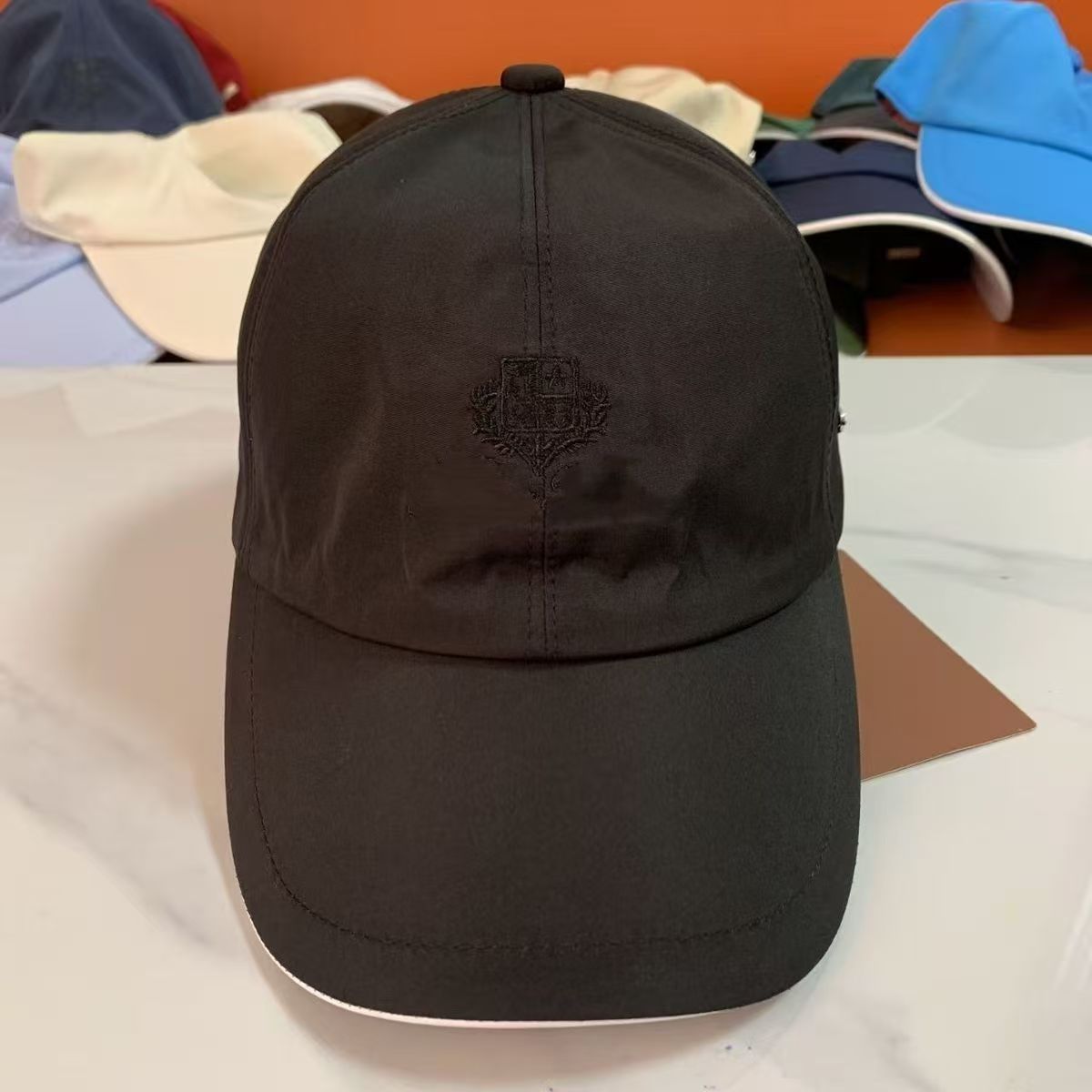 高品質ソリッドカラー野球帽男性女性ファッションオールマッチサ - Baseball Cap Structured のレビューと価格