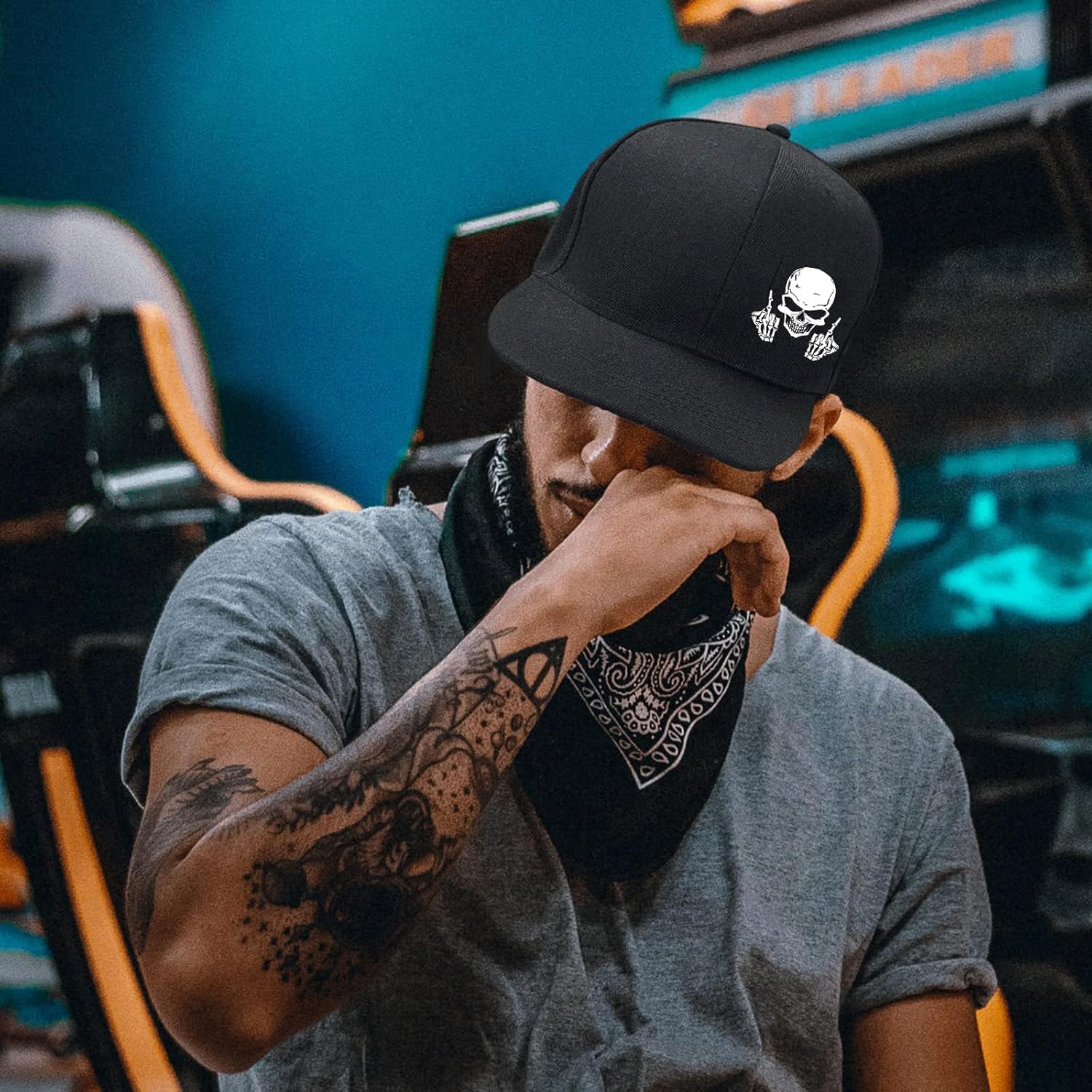 スカル中指スナップバックハット男性用フラットビルハット男性用 - Snapback Hat Flat のレビューと価格